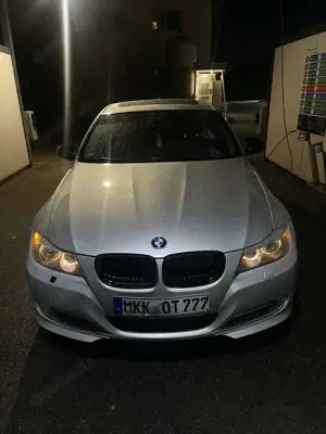 BMW 318 318i