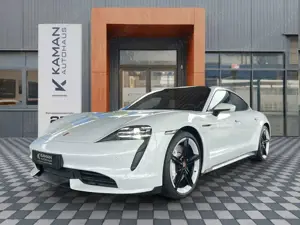 Porsche Taycan Turbo Sitzbelüftung 21"Mssion E