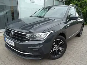 Volkswagen Tiguan Active *ACC*FRONT+LANE ASS.*R.KAMERA*