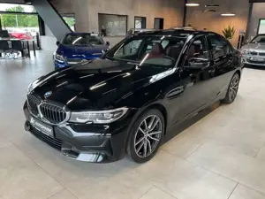 BMW 320 d Sport Line LED Leder LiveC. Sitzh. 18"