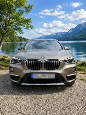 BMW X1 BMW X1 sDrive18d Automatik | Panorama | HUD | AHK