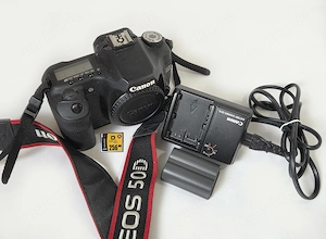 Canon EOS 50D Gehäuse Body incl. Ladegerät Akku u. Gurt