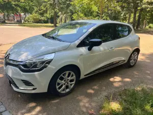 Renault Clio Limited/Deluxe*Klima*NAVI*PDC*1Hand