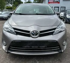Toyota Verso Comfort 1. Hand