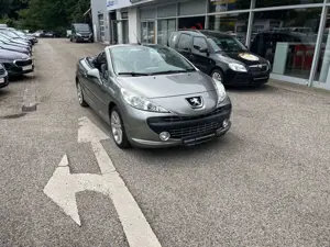 Peugeot 207 CC Cabrio-Coupe Roland Garros