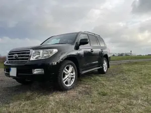 Toyota Land Cruiser 200 V8 4,5 D4-D diesel Executive