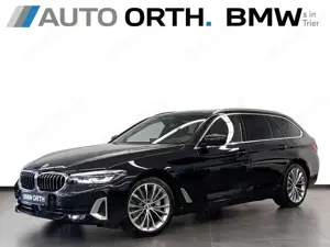 BMW 530 d xDrive Touring PANO ST-HZG MASSAGE SITZLÜFT