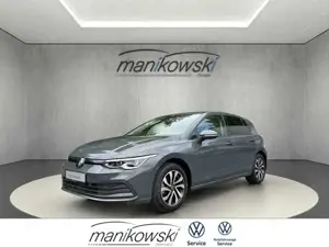 Volkswagen Golf VIII Active 1.5 TSI 150PS Standheizung +Navi+HeadU