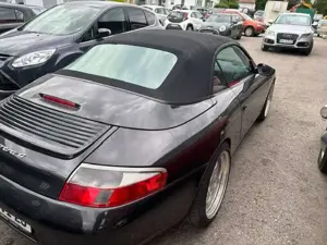 Porsche 996 911 911 Carrera 4 Cabrio