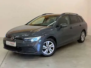 Volkswagen Golf VIII Life 1.5TSI/LED/AHK/VIRTUAL/SHZ/NAVI