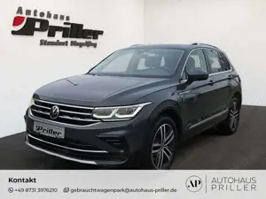 Volkswagen Tiguan 2.0 TDI Elegance 4Motion/NAVI/AHK/Matrix