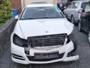 Mercedes-Benz C 180 C 180 CGI BlueEfficiency Edition