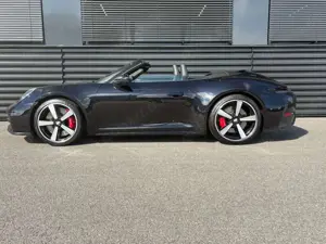 Porsche 992 911 -992 Carrera S Cabrio-CHRONO-ABGAS-PAS-HAL