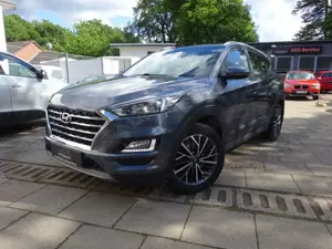 Hyundai TUCSON Trend 2WD / Navi / RWK / SHZ / Klima