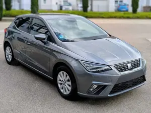 SEAT Ibiza XCellence / 1.0 TSI / Navi / ACC / Kamera
