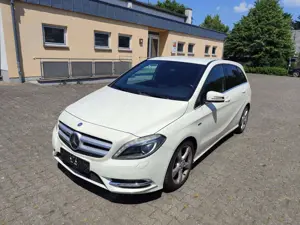 Mercedes-Benz B 200 B 200 Navi PDC Bi-Xenon
