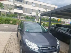 Ford Focus Focus Turnier Diesel Turnier 1.6 TDCi DPF Start-Stopp-System Titanium