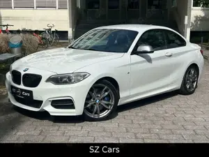 BMW 235 Coupe*M-Technic*Aut*Nav*