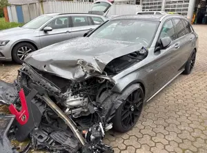 Mercedes-Benz C 43 AMG C 450 / C 43 AMG T 4Matic Beschädigt