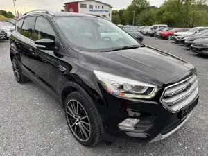 Ford Kuga Titanium 1.5 EcoBoost *AHK*PDCHI+VO+KAMERA*