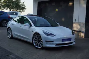 Tesla Model 3 Performance Dual AWD LEDER+PANO+KAMERA+ALU+1Hd