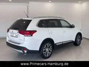 Mitsubishi Outlander 2.2 DI-D Top 4WD|7-SITZE|AHK|SCHIEBED. Bild 3