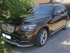 BMW X1 X1 sDrive20i 177 PS - Panoramadach - Top gepflegt