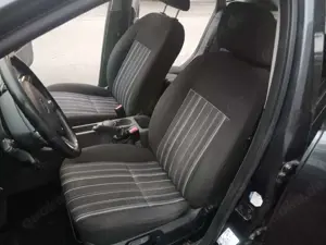 Ford Focus 1.6 Ti-VCT Style Bild 2