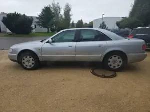 Audi A8 2.8