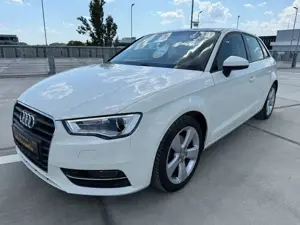 Audi A3 Sportback amb PANO KLIMA SZH PDC GARANTIE