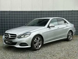 Mercedes-Benz E 200 Avantgarde BlueTec Limousine AHK SHZ LED