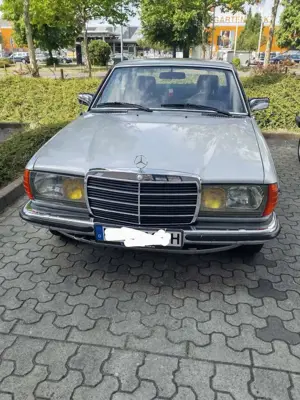 Mercedes-Benz 230 CE