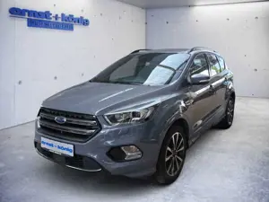 Ford Kuga 1.5 EcoBoost 2x4 ST-Line Family+Winter Paket