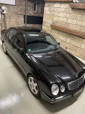 Mercedes-Benz E 280 Avantgarde