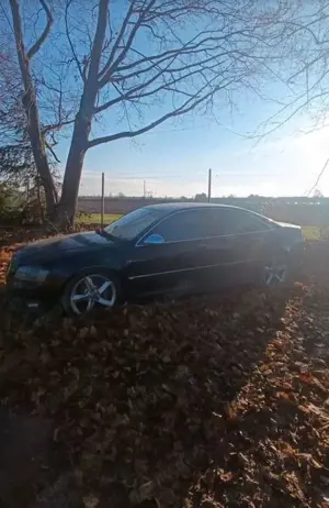 Audi S8 5.2 FSI quattro