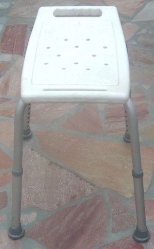 Stabiler und sicherer Duschhocker höhenverstellbar Bild 5