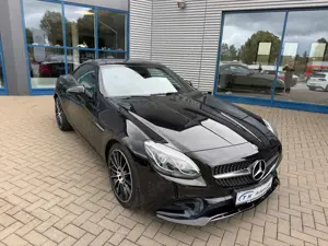 Mercedes-Benz SLC 300 Cabrio/Night-Paket (AMG)/Airscarf/HK