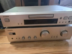 verkaufe eine komplette Anlage von Onkyo 
