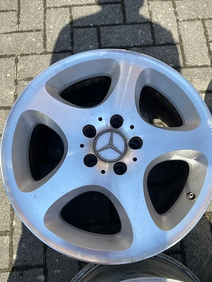Alu Felge Mercedes 235 8,5 Zoll nur abholung
