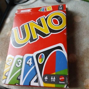 Verkaufe  das Kartenspiel UNO 
