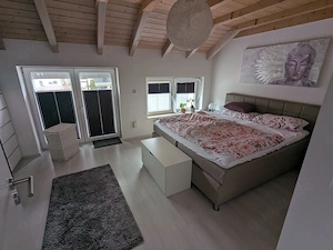 Charmante Dachgeschosswohnung mit großzügigem Balkon, offenem Wohngefühl und vielen Extras 