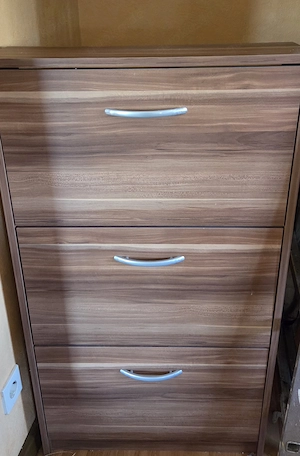Schuhschrank schmal