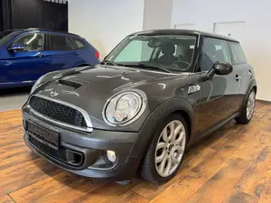 MINI Cooper S 1.6 COOPER S NAVI.SHZ.SPORTPAKET.6-Gang.18"
