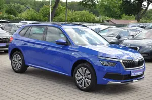 Skoda Kamiq 1.5 TSI DSG Tour AHK-ACC-NAVI-LED-RKAM-VIRTUAL-LENKRAD HEIZBAR-8FACH-ERSTE HAND-MWST.