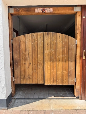 Saloontür aus Holz