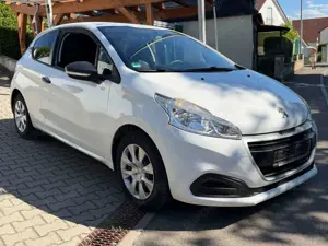 Peugeot 208 Access,ÖL-DRUCK LEUCHTET ,Tüv 11/26