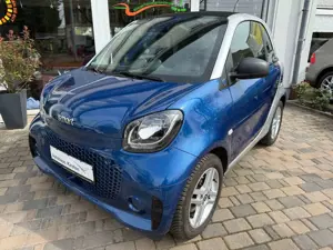 smart forTwo EQ Schnelllader CarPlay/PDC/Garantie