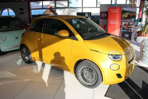 Fiat 500 1.0 Hybrid FireFly 48 kW Torino