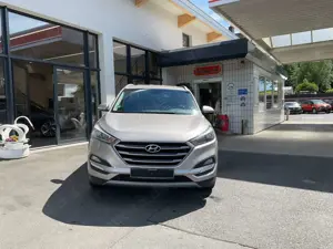 Hyundai TUCSON Style 4WD
