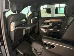 Mercedes-Benz V 300 d Luxury seats Extra long 2026 Black